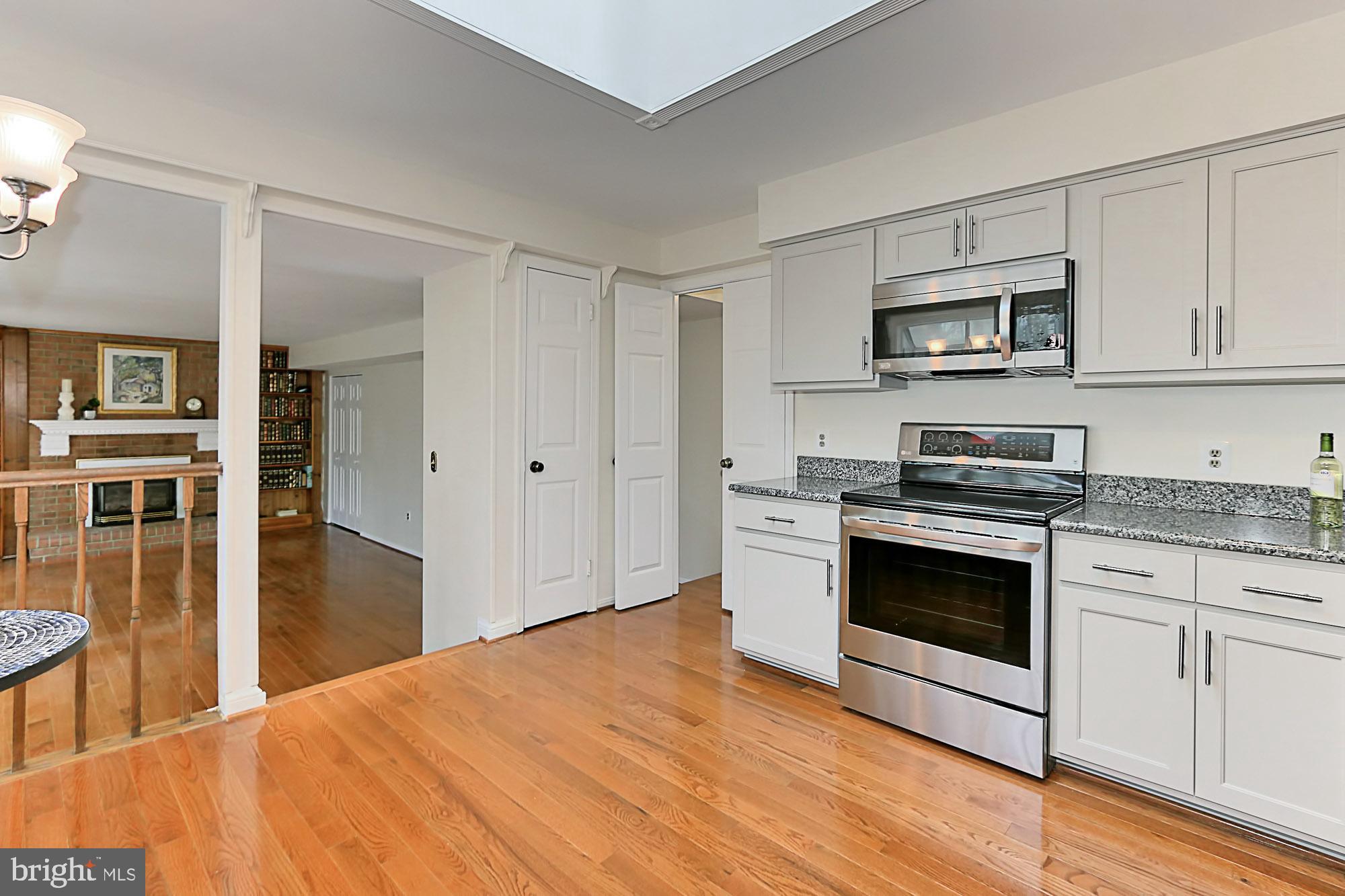 8146 Viola Street Springfield, VA 22152 - Photo 10 of 43 Gallery Image 10