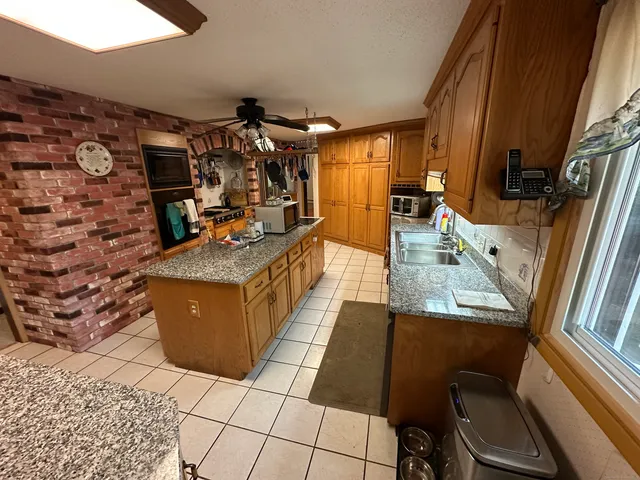 a view of a storage & utility room