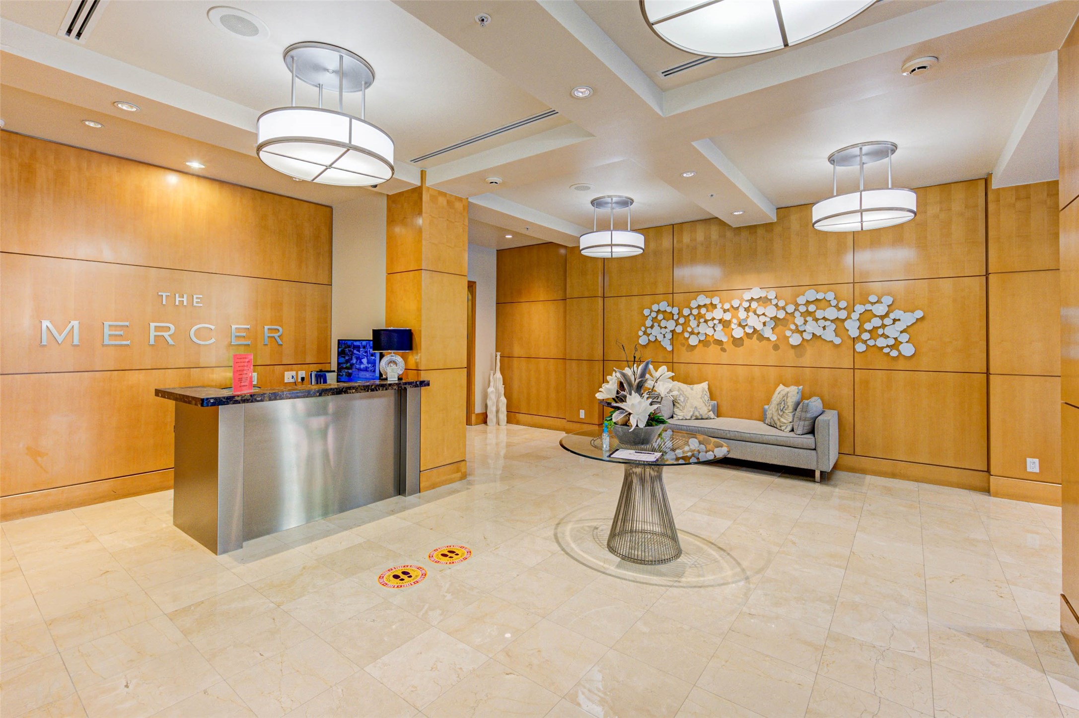 3388 Sage Road, Unit 502 Houston, TX 77056 - Photo 18 of 30 Beautiful lobby with 24 hour concierge.