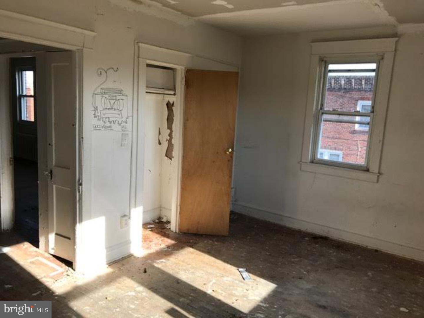 1294 South Merrimac Road Camden, NJ 08104 - Photo 5 of 12 Gallery Image 5