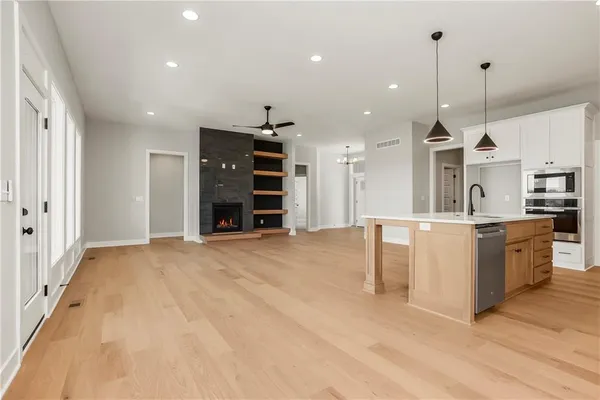 $609,950 | 16983 South Cheshire Street, Olathe, KS 66062