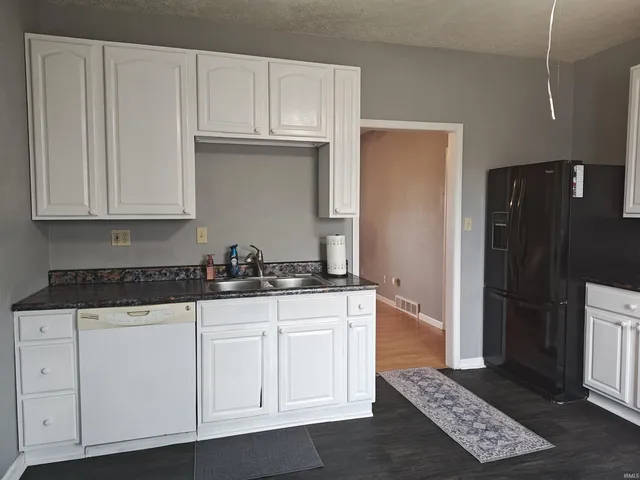 $172,500 | 931 9th Street, Tell City, IN 47586