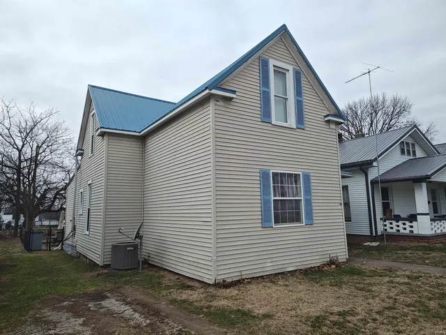 $172,500 | 931 9th Street, Tell City, IN 47586