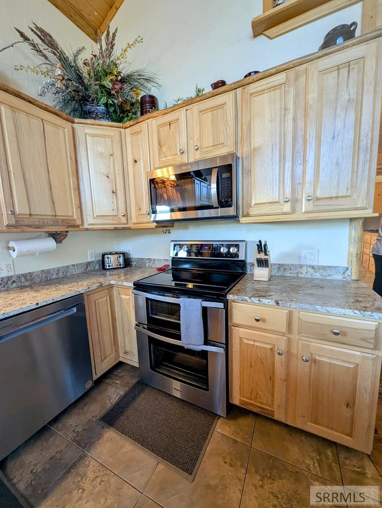 5085 Trumpeter Road Island Park, ID 83429 - Photo 19 of 52