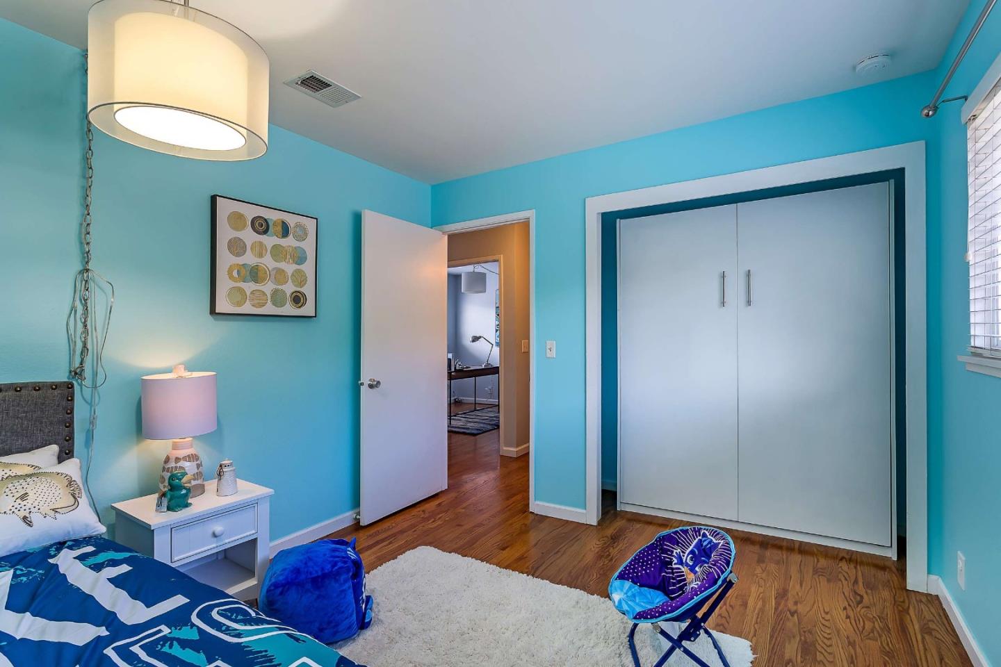 3 Yellowstone Way Pacifica, CA 94044 - Photo 16 of 21 a living room with furniture