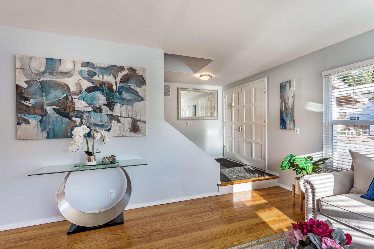 3 Yellowstone Way Pacifica, CA 94044 - Photo 4 of 21 a view of a living room