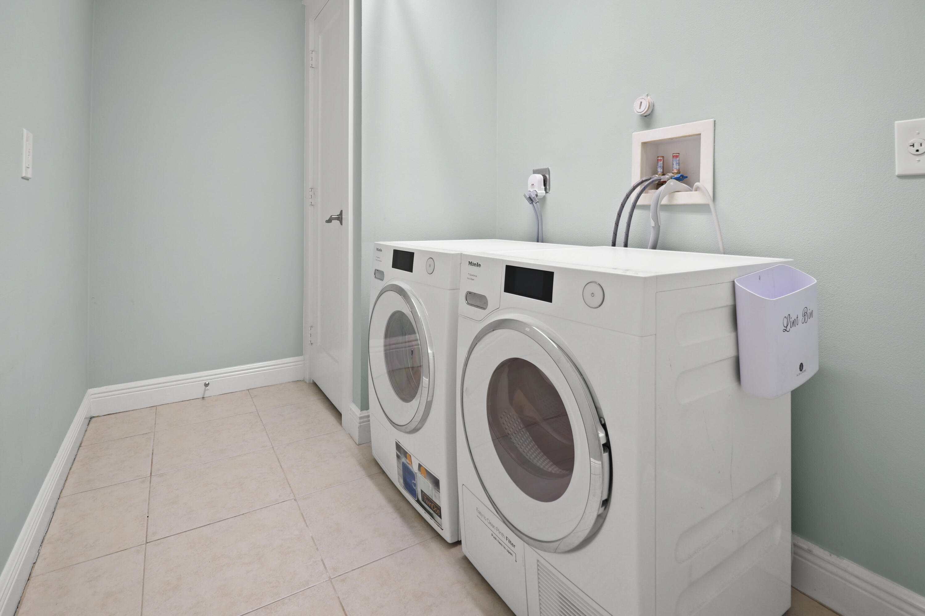 3013 Jefferson Street Stuart, FL 34997 - Photo 33 of 41 33-IMG_2443