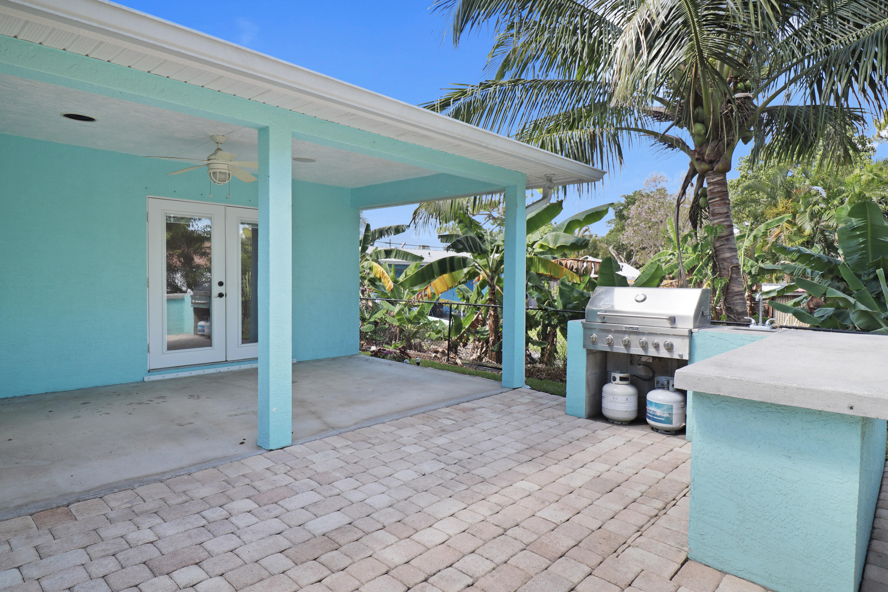 3013 Jefferson Street Stuart, FL 34997 - Photo 36 of 41 2-IMG_2458