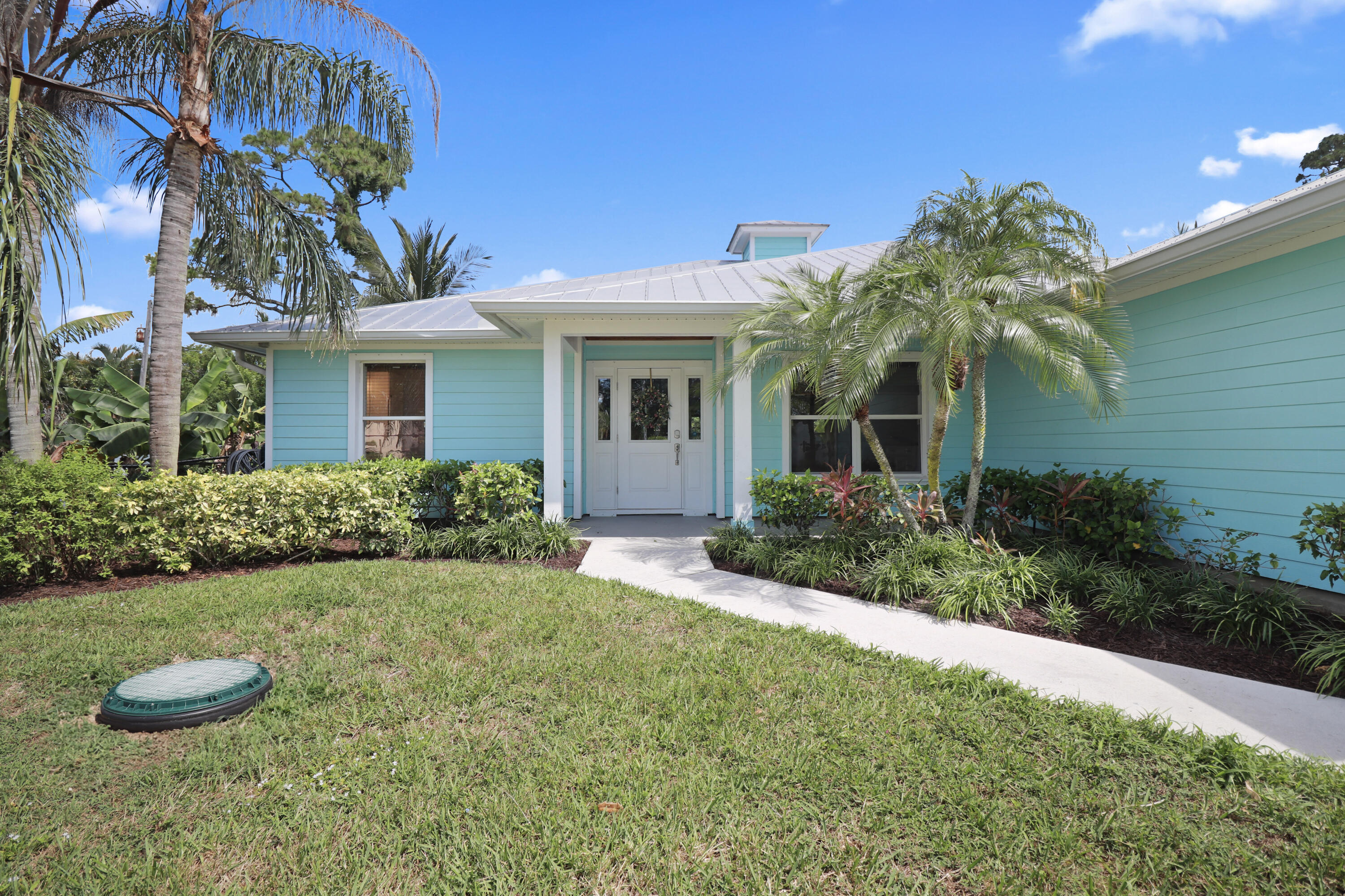 3013 Jefferson Street Stuart, FL 34997 - Photo 4 of 41 4-IMG_2482