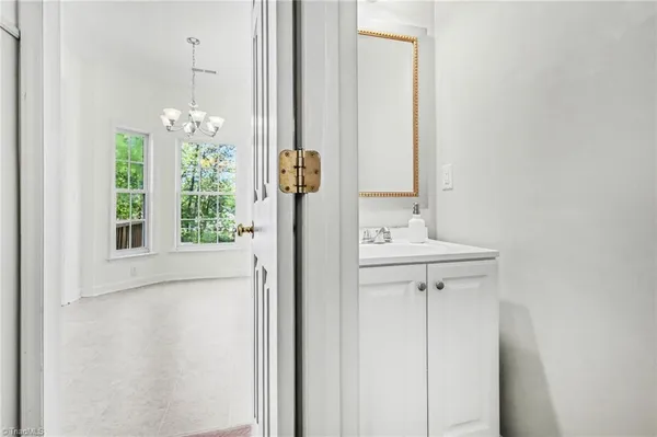 $337,000 | 100 Kirkleigh Court, King, NC 27021