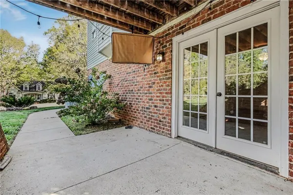 $337,000 | 100 Kirkleigh Court, King, NC 27021