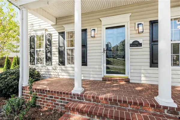 $337,000 | 100 Kirkleigh Court, King, NC 27021