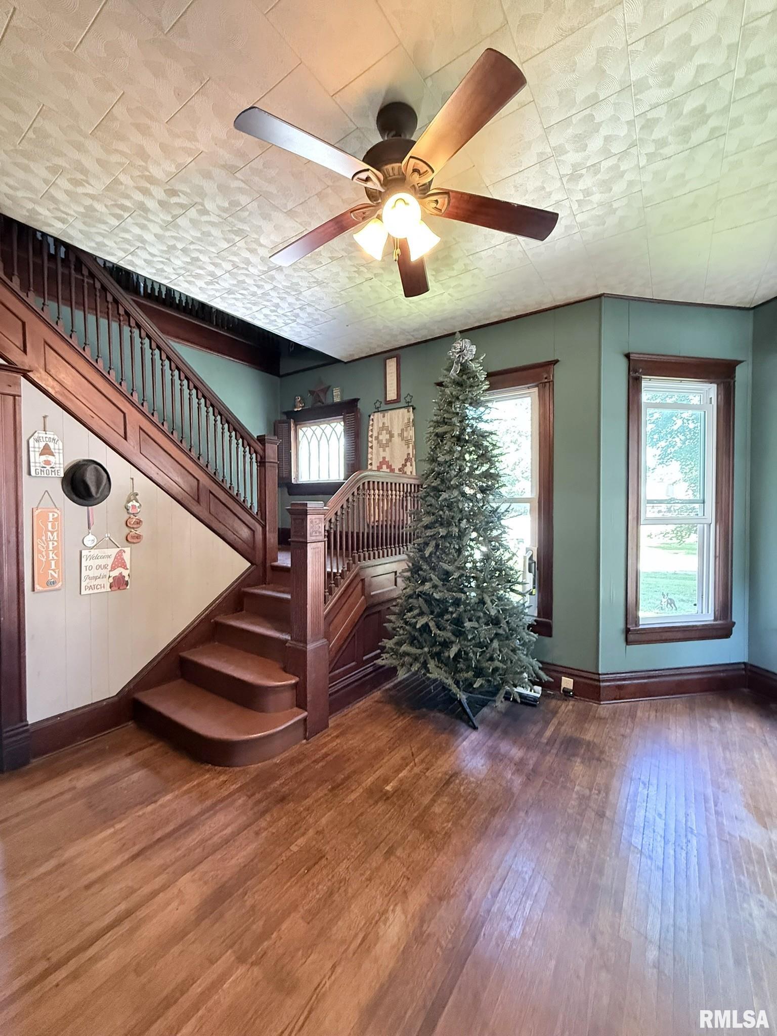135 North Harding Street Kirkwood, IL 61447 - Photo 2 of 16