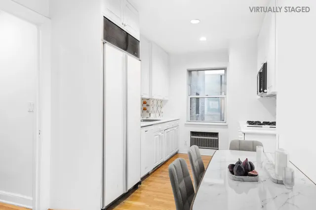 $3,800,000 | 1075 Park Avenue, Unit 3D | Upper East Side