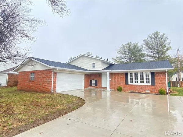 $270,000 | 604 North Smiley Street, O'Fallon, IL 62269