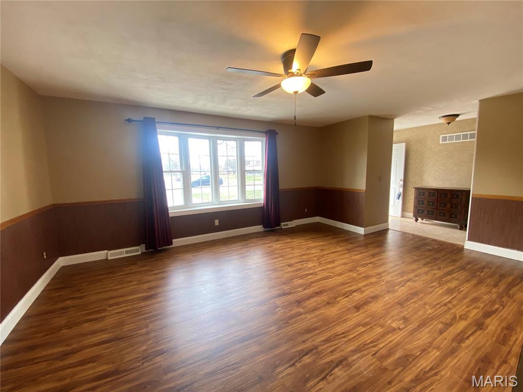 604 North Smiley Street O'Fallon, IL 62269 - Photo 17 of 34