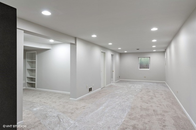 577 White Birch Road Lindenhurst, IL 60046 - Photo 16 of 25 Gallery Image 16