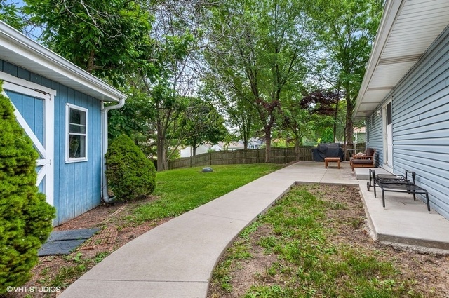 577 White Birch Road Lindenhurst, IL 60046 - Photo 21 of 25 Gallery Image 21
