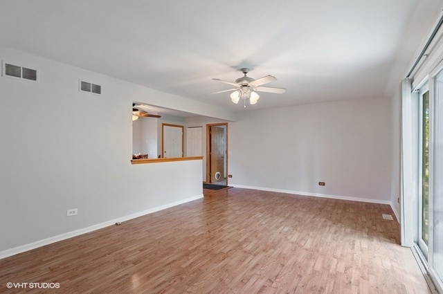 577 White Birch Road Lindenhurst, IL 60046 - Photo 6 of 25 Gallery Image 6