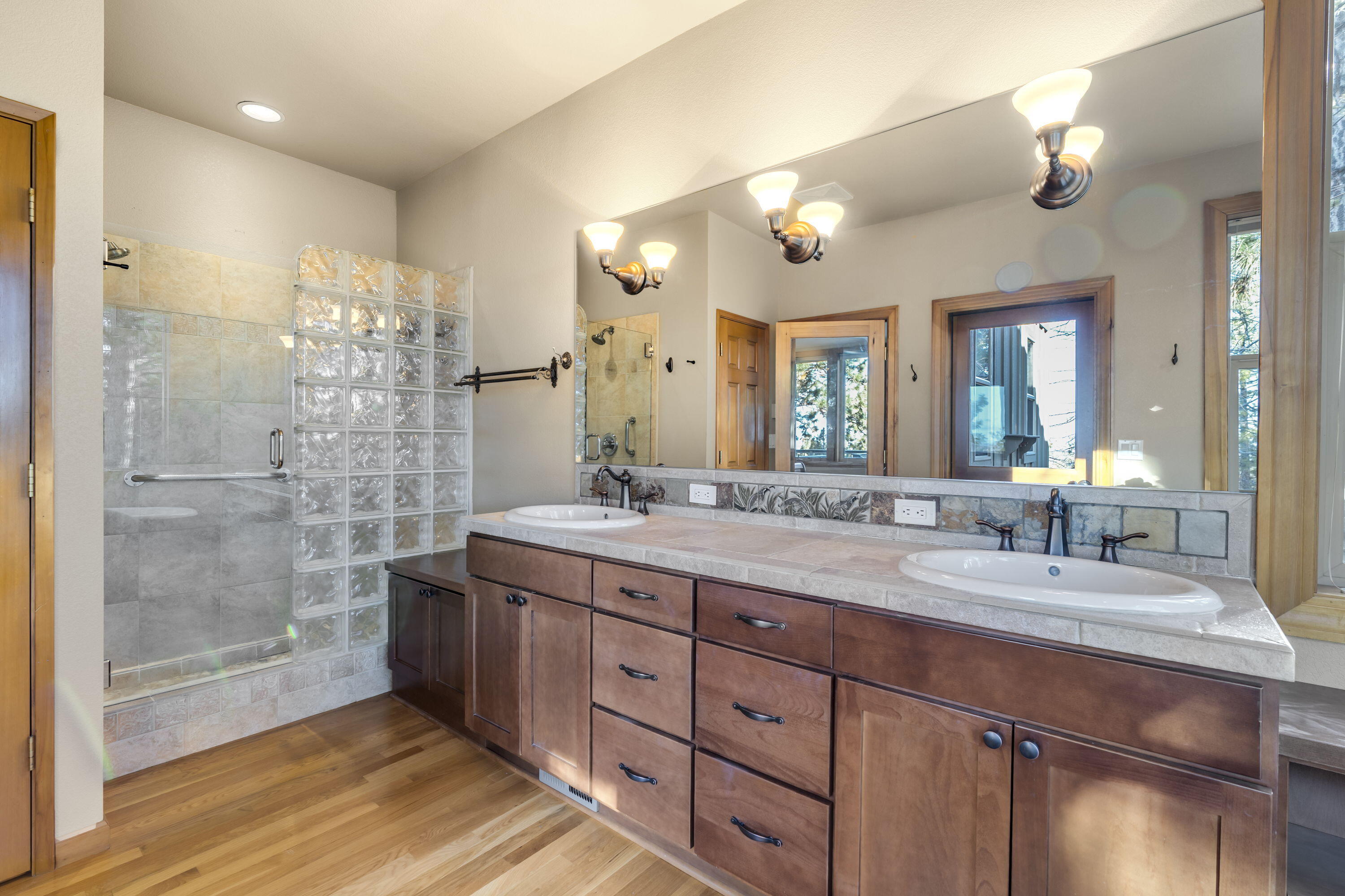 3645 Northwest Falcon Ridge Bend, OR 97703 - Photo 24 of 49 22