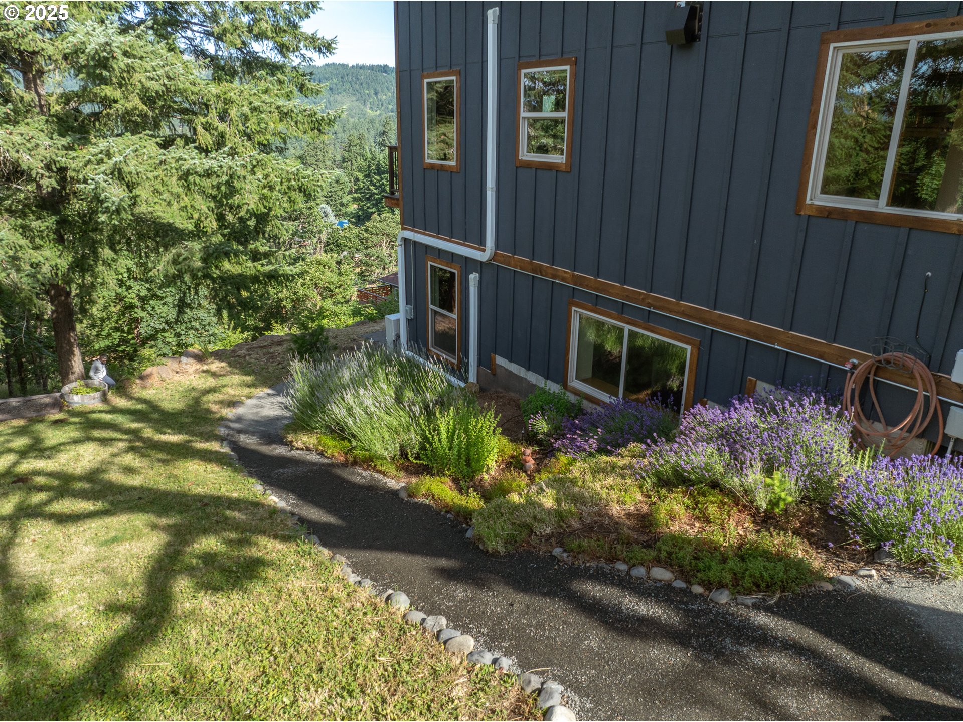1120 Rodeo Drive White Salmon, WA 98672 - Photo 25 of 32 Gallery Image 25