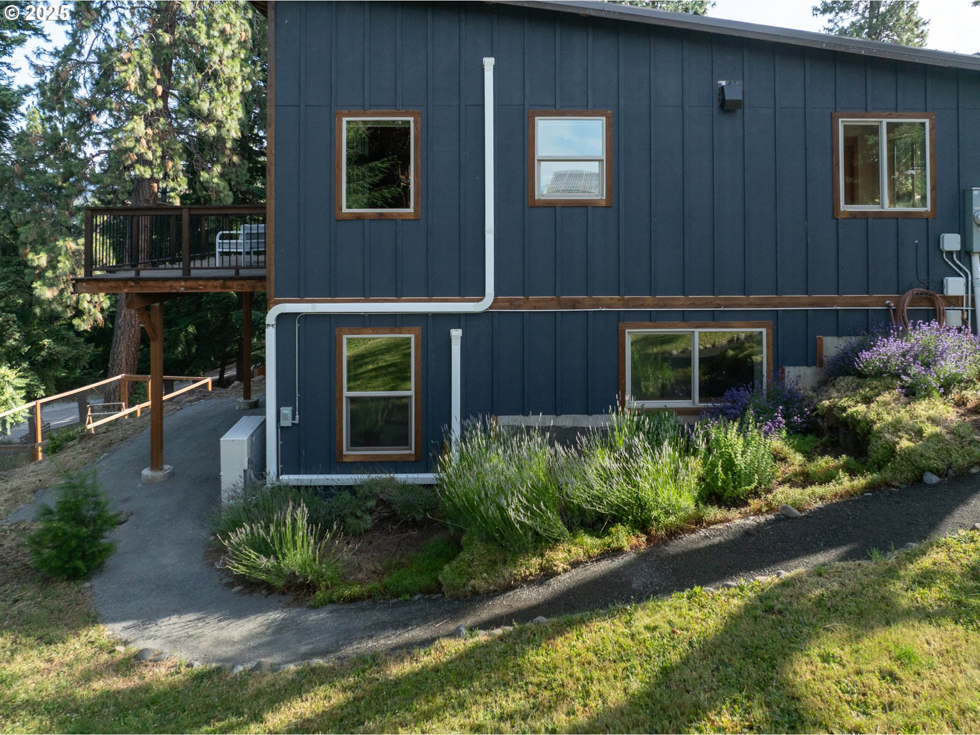 1120 Rodeo Drive White Salmon, WA 98672 - Photo 26 of 32 Gallery Image 26