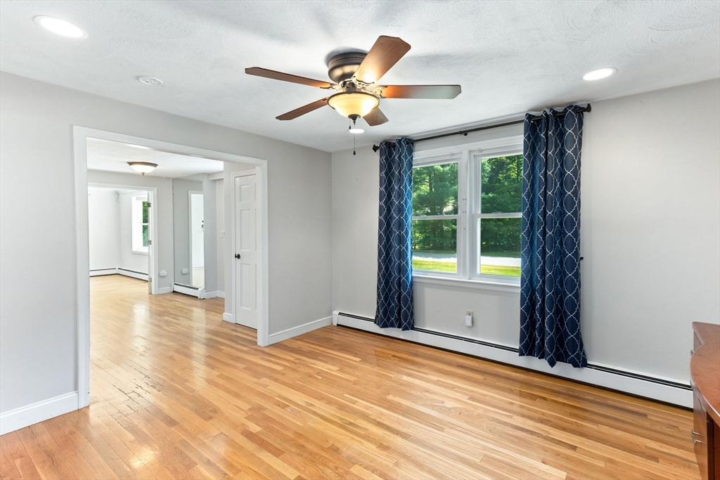 10 Kingsley Road Easton, MA 02356 - Photo 4 of 41