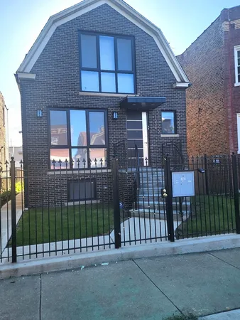 $600,000 | 1034 North Drake Avenue, Chicago, IL 60651