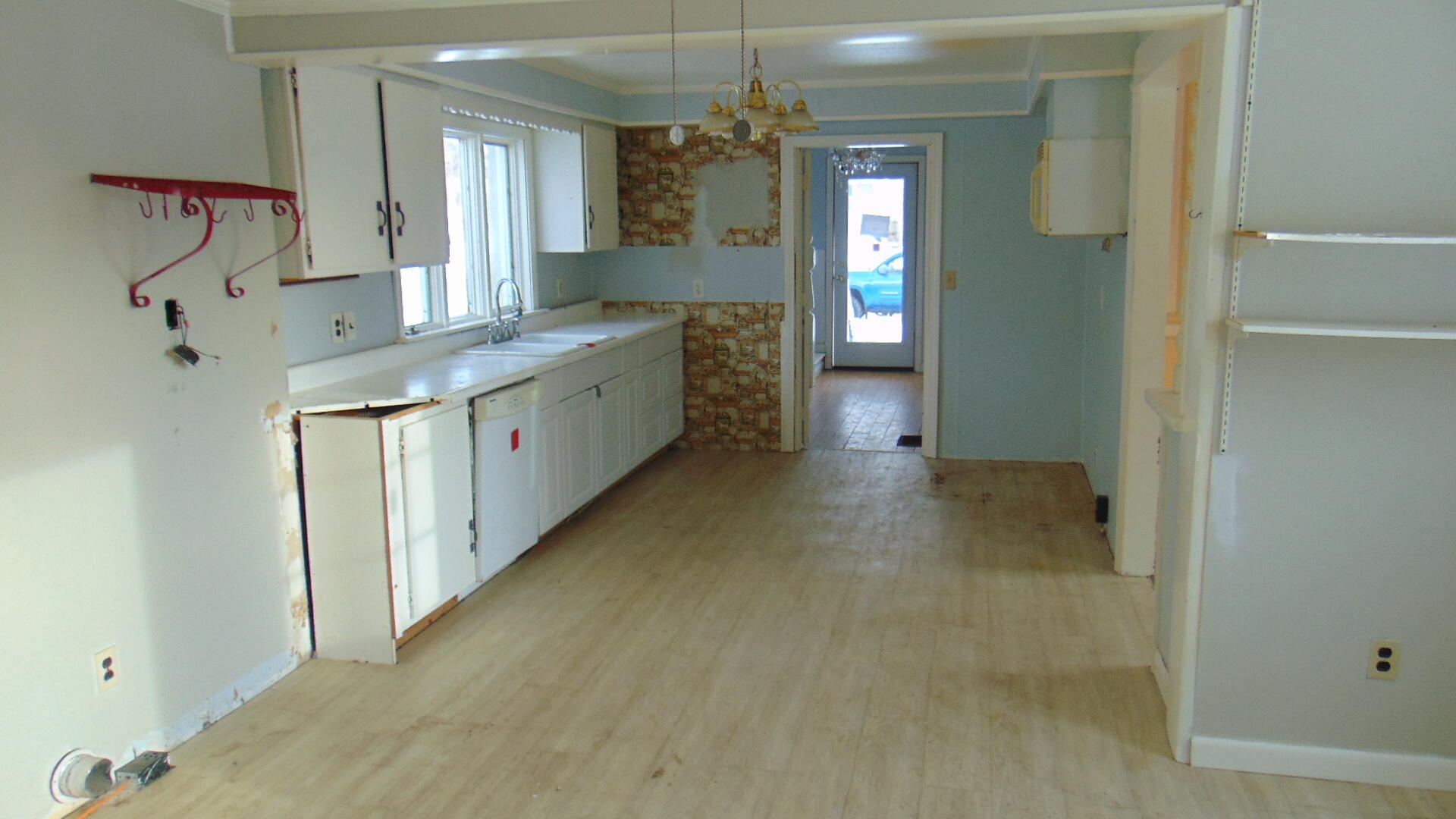 8 Beech Street East Millinocket, ME 04430 - Photo 5 of 13 DSC01896