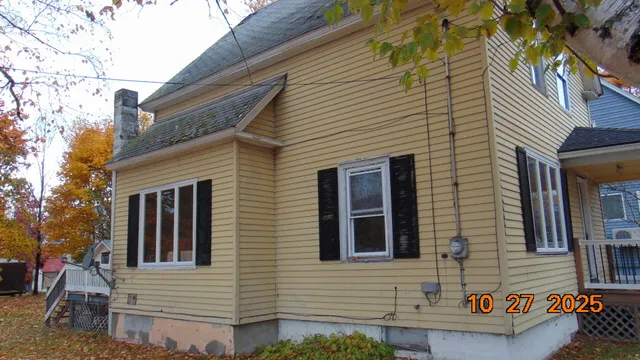 $55,000 | 8 Beech Street, East Millinocket, ME 04430