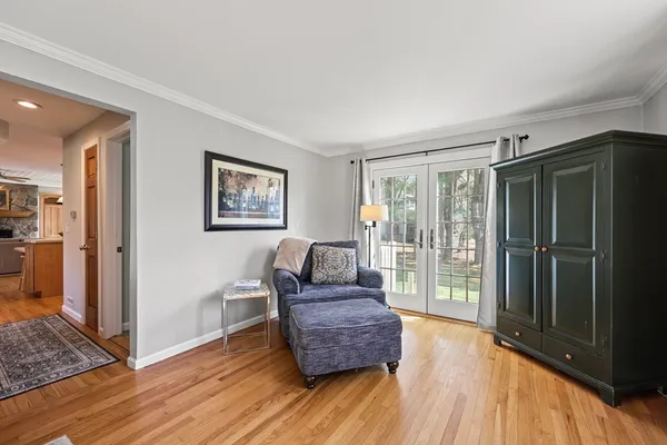 $599,900 | 9 Metacomet Road, Longmeadow, MA 01106