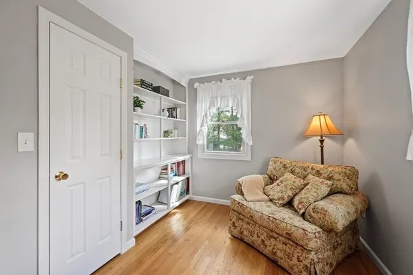 $599,900 | 9 Metacomet Road, Longmeadow, MA 01106