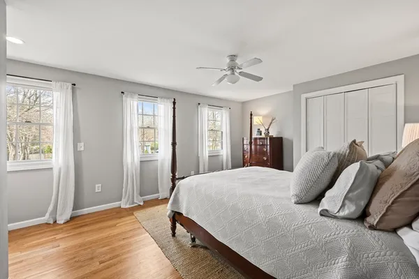 $599,900 | 9 Metacomet Road, Longmeadow, MA 01106