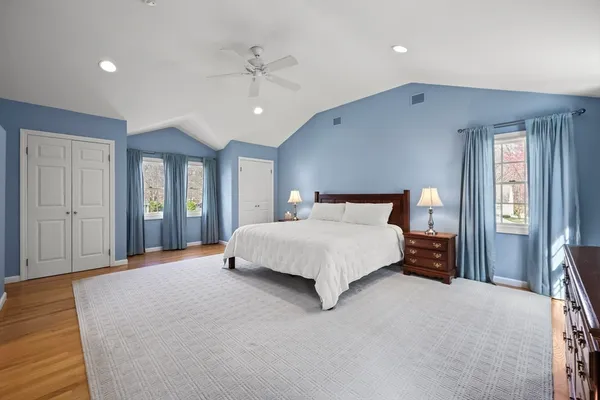 $599,900 | 9 Metacomet Road, Longmeadow, MA 01106