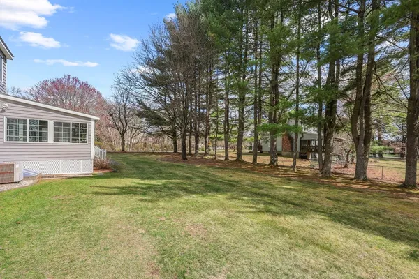 $599,900 | 9 Metacomet Road, Longmeadow, MA 01106