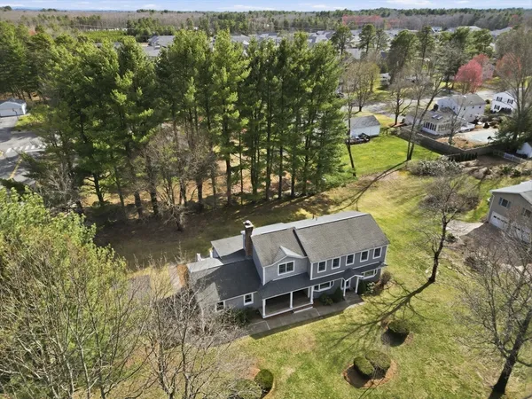 $599,900 | 9 Metacomet Road, Longmeadow, MA 01106