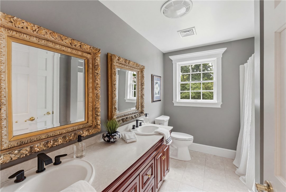198 Poppasquash Road Bristol, RI 02809 - Photo 44 of 48
