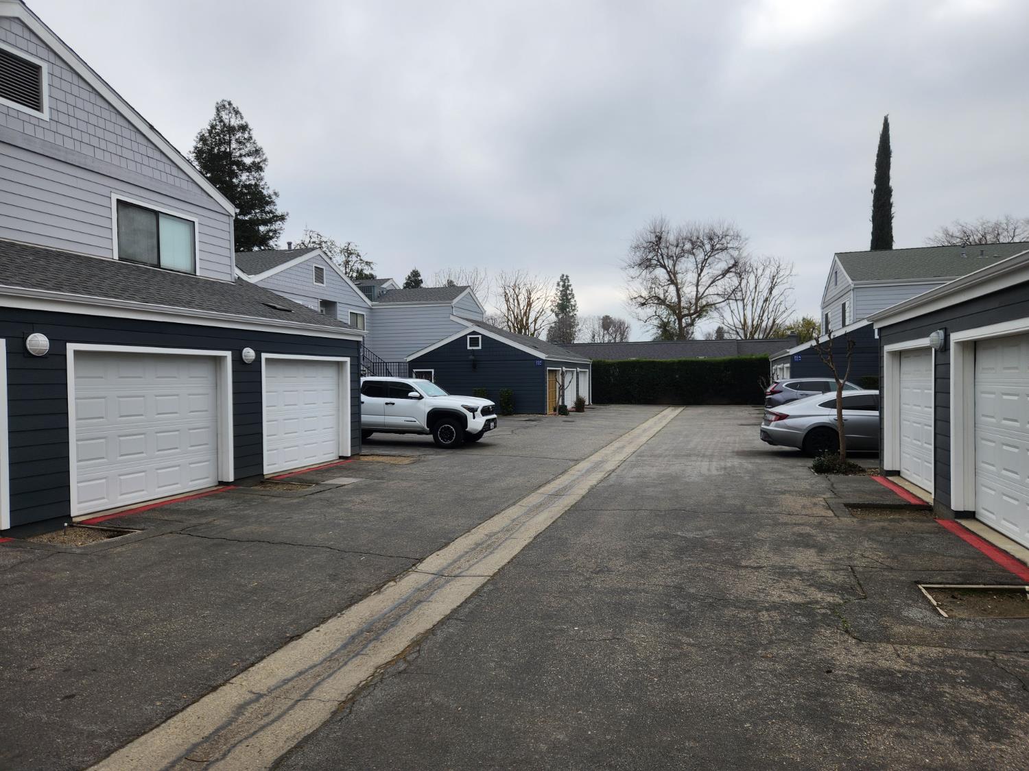 7675 North First Street, Unit 110 Fresno, CA 93720 - Photo 3 of 13