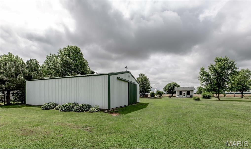 17485 Coles Creek Road Carlyle, IL 62231 - Photo 2 of 61