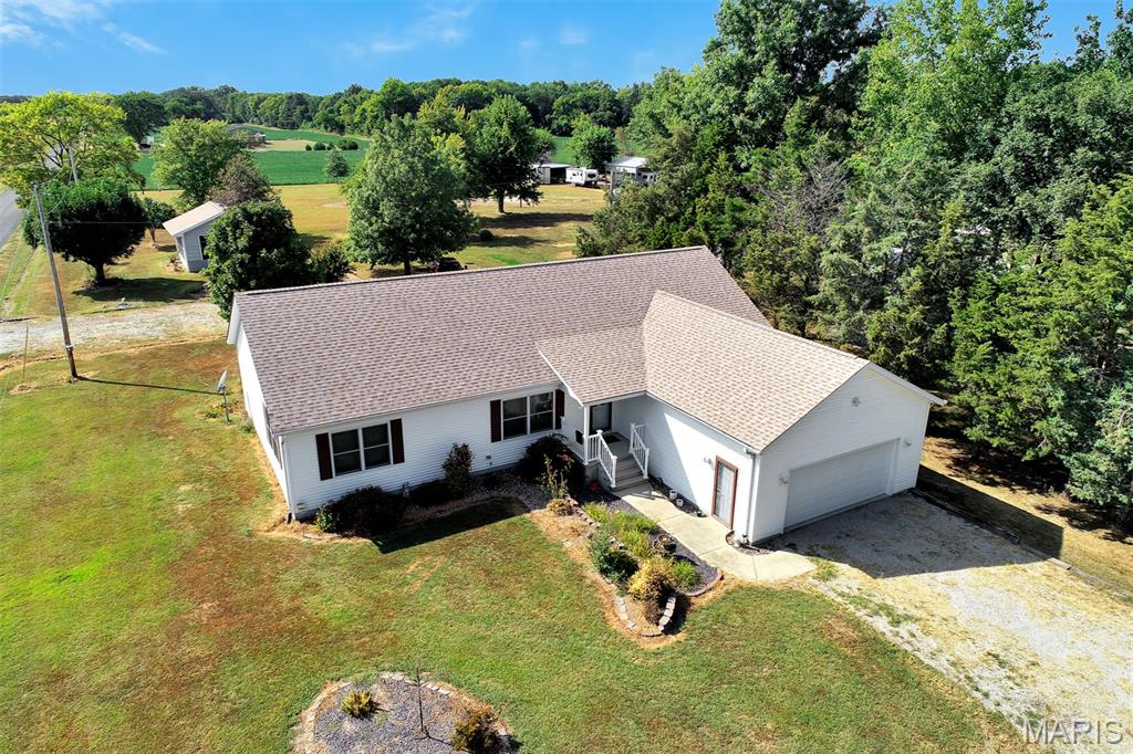 17485 Coles Creek Road Carlyle, IL 62231 - Photo 45 of 61