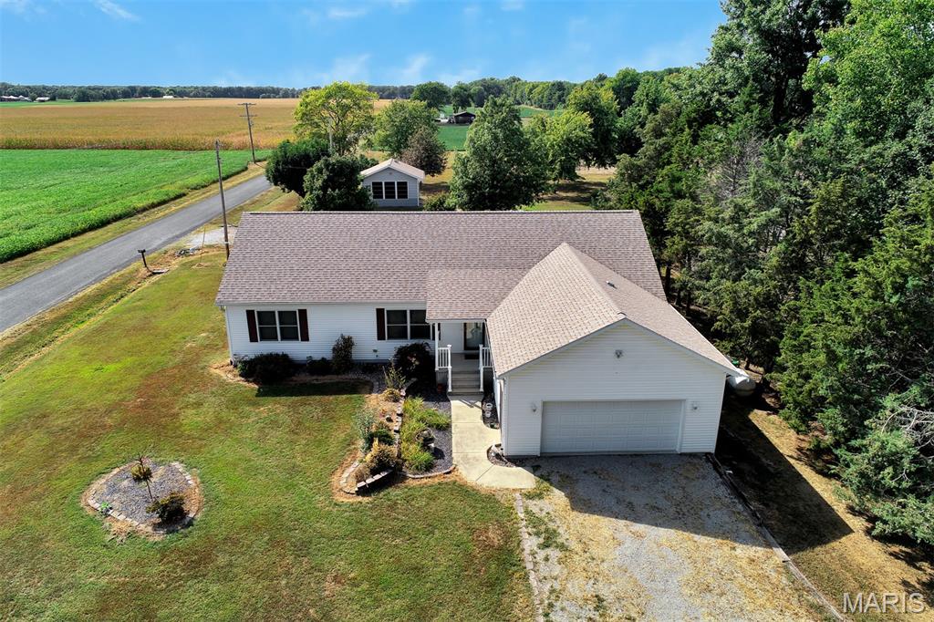 17485 Coles Creek Road Carlyle, IL 62231 - Photo 46 of 61