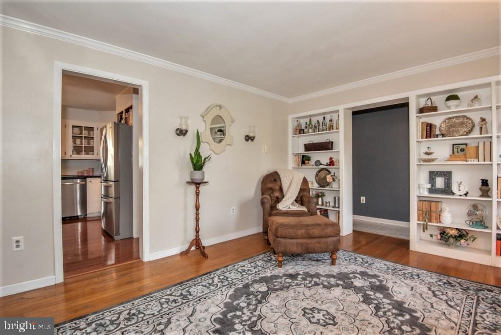 66 Ridge View Drive Leola, PA 17540 - Photo 8 of 36 Living Room
