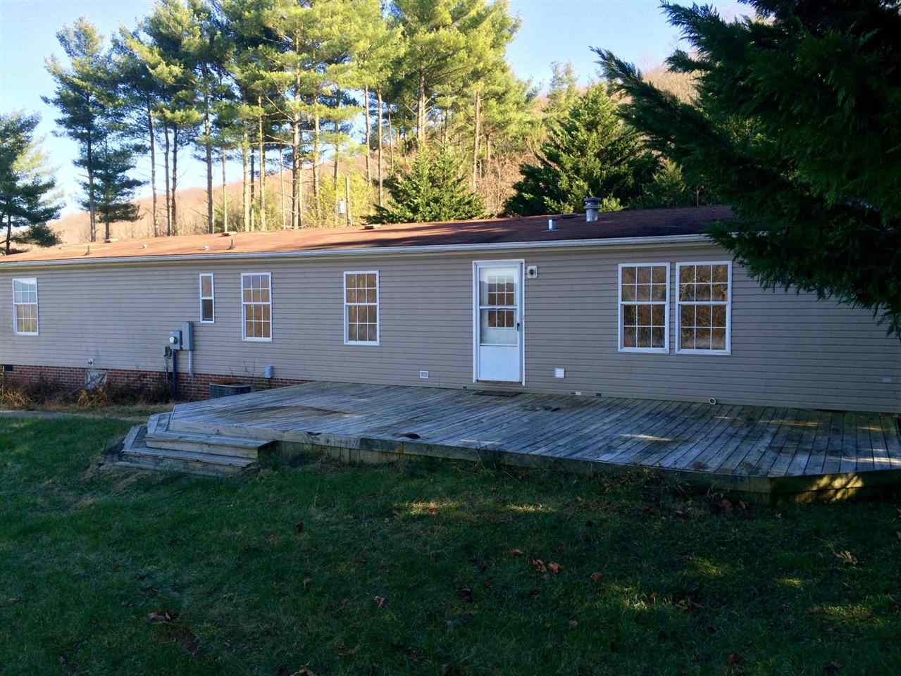 1835 Maury River Road Lexington, VA 24450 - Photo 5 of 12 Gallery Image 5
