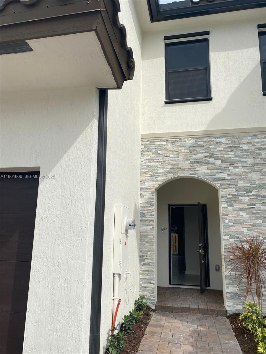 23225 Southwest 111th Avenue, Unit 23225 Homestead, FL 33032 - Photo 4 of 28