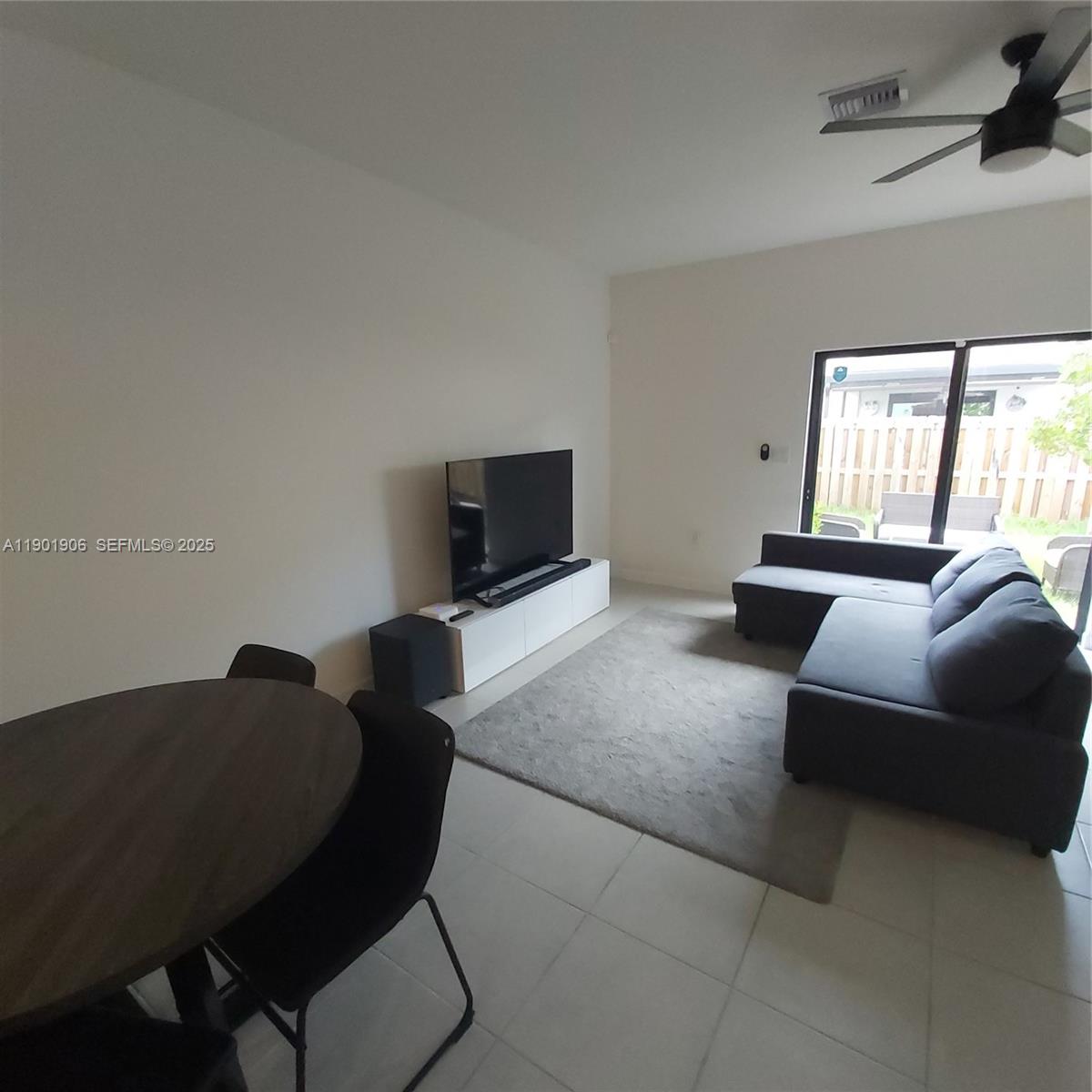 23225 Southwest 111th Avenue, Unit 23225 Homestead, FL 33032 - Photo 10 of 28