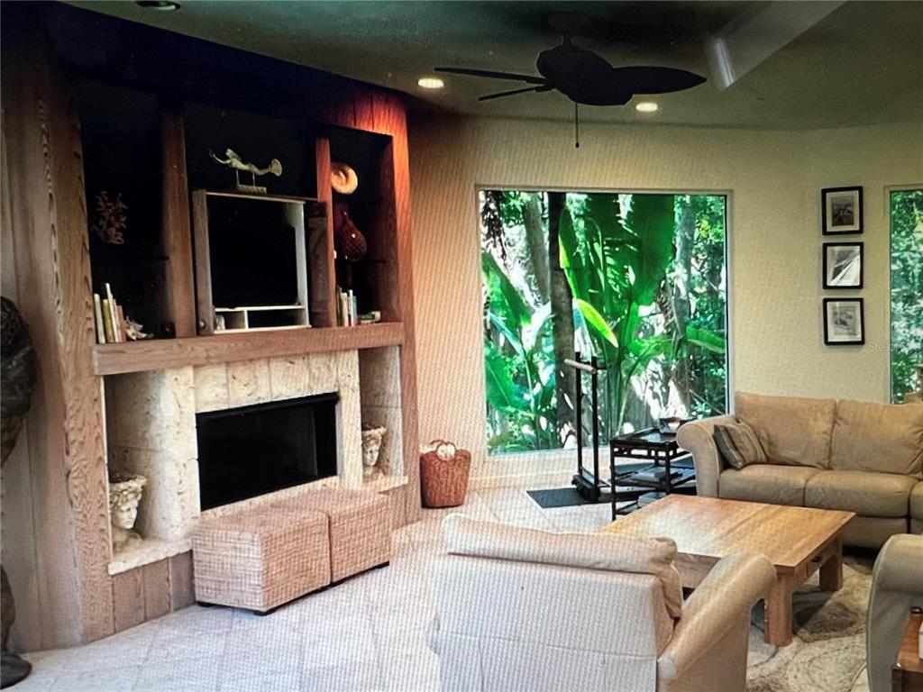 95 Sandy Hook Road North Sarasota, FL 34242 - Photo 12 of 14