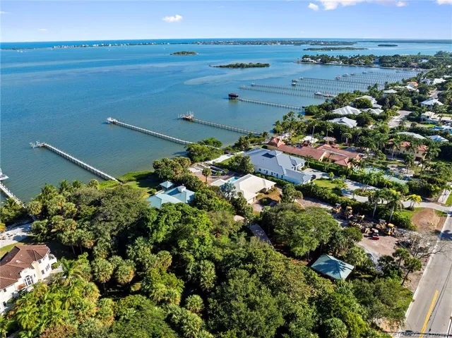 $3,495,900 | 76 South Sewalls Point Road, Stuart, FL 34996