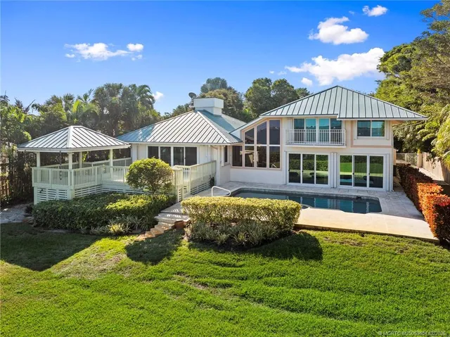$3,495,900 | 76 South Sewalls Point Road, Stuart, FL 34996