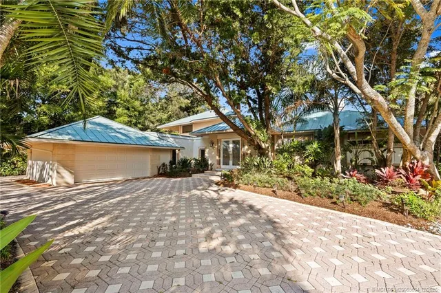 $3,495,900 | 76 South Sewalls Point Road, Stuart, FL 34996