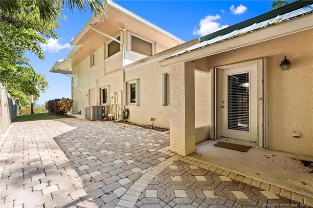 $3,495,900 | 76 South Sewalls Point Road, Stuart, FL 34996